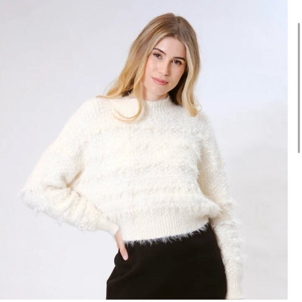Area Stars Sweater Mock Neck‎ Ivory Textured Faux Fur Fringe Cropped Glam M NEW